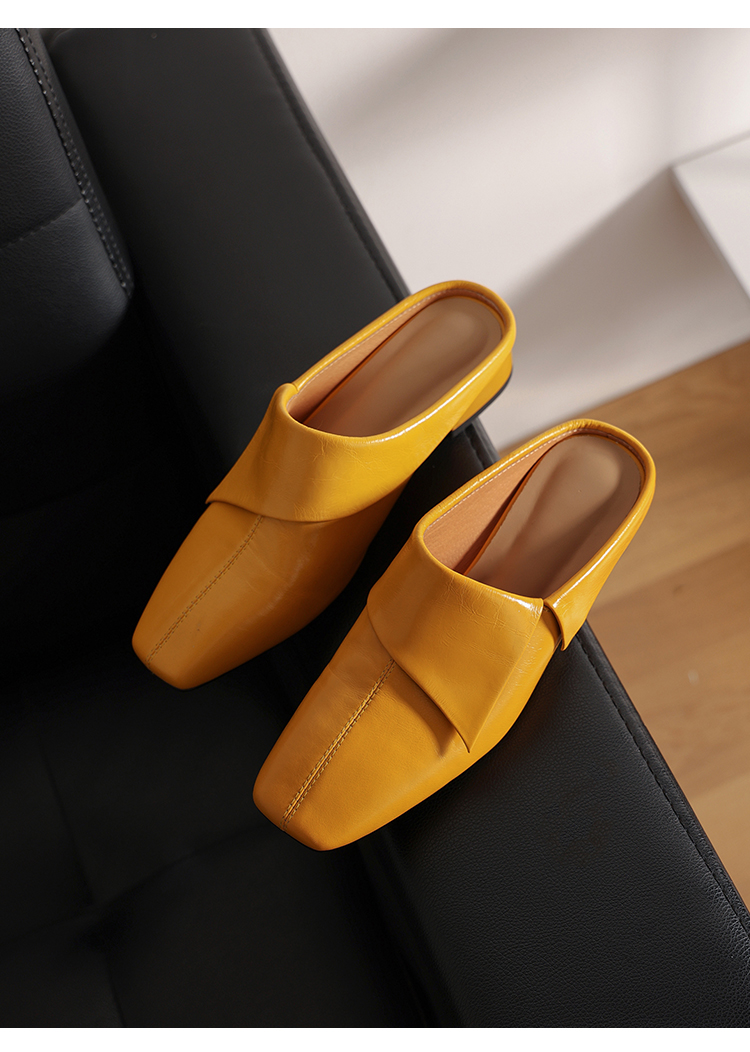 Backless Cowhide Loafers – Off-White Close-Up, Sarah Express