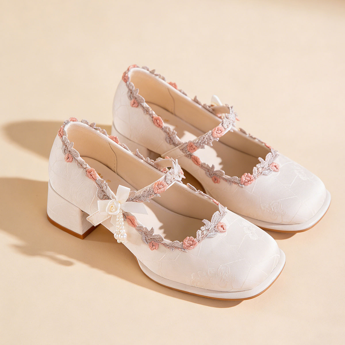 Satin Mary Jane Shoes With Embroidered Lace And Pearls 31 6cfe7dd7 7d69 4ea8 abbd 319b7e81a6af