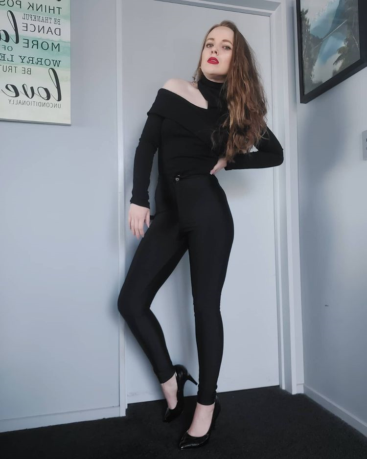 Women's One Shoulder Cutout Long Sleeve Turtleneck Top