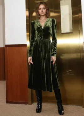 French style V neck Retro chic Long sleeved Velvet V neck Slimming And Fashionable Dress Green - Shop at LoveMi