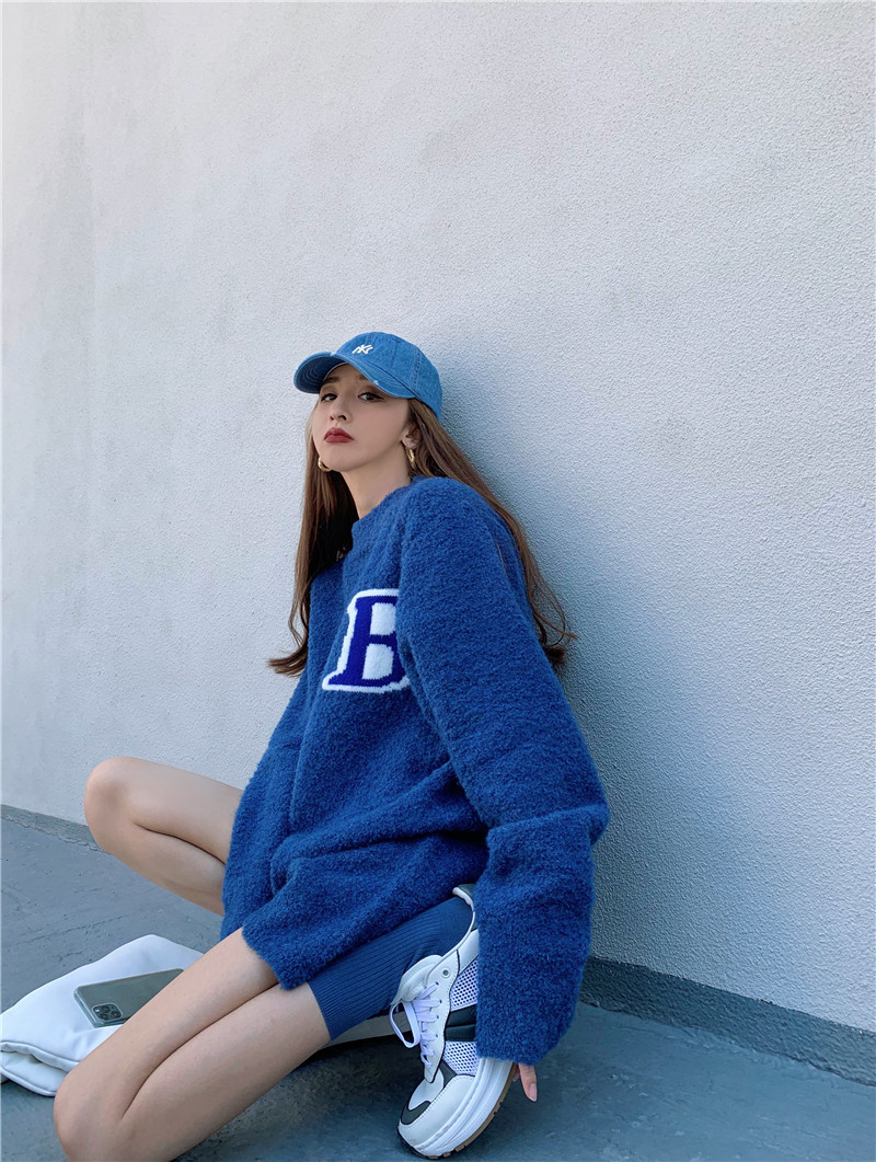 Retro Loose Round Neck Casual Women's Knitted Sweater