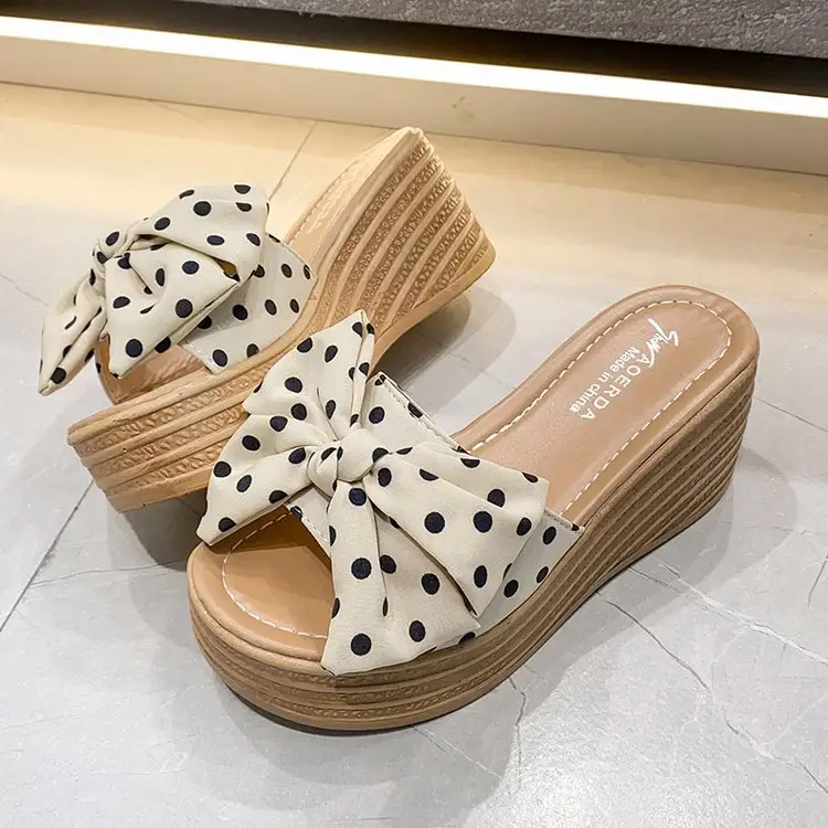 Fashion Word Out Wedge Toe High Heel Slippers