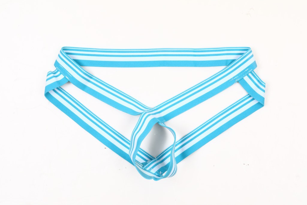 سروال داخلي رجالي من الحرير المثلج خصر منخفض بتصميم مفتوح