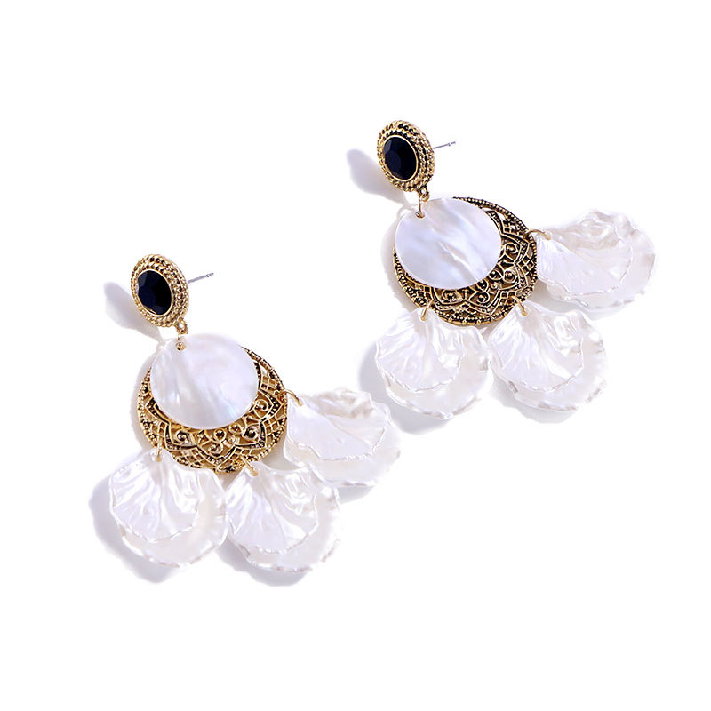 Women's Long Imitation Shell Tassel Earrings