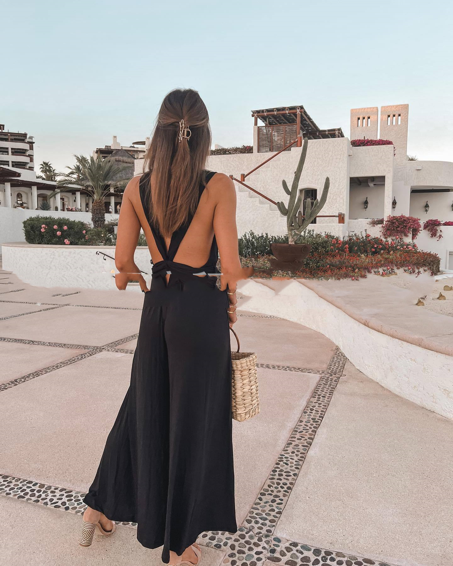 Title 3, Jumpsuit donna senza maniche con scollo a V e s...