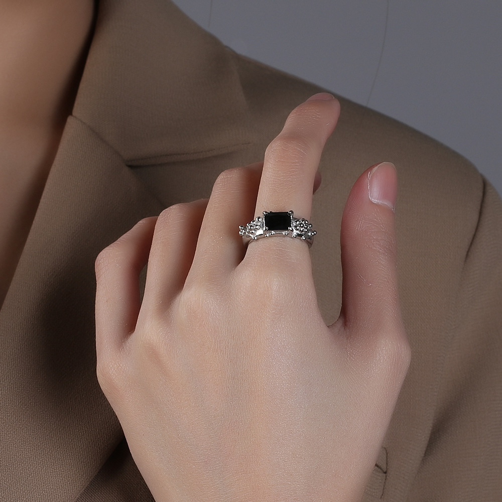 High Grade French Index Finger Ring With Irregular Texture