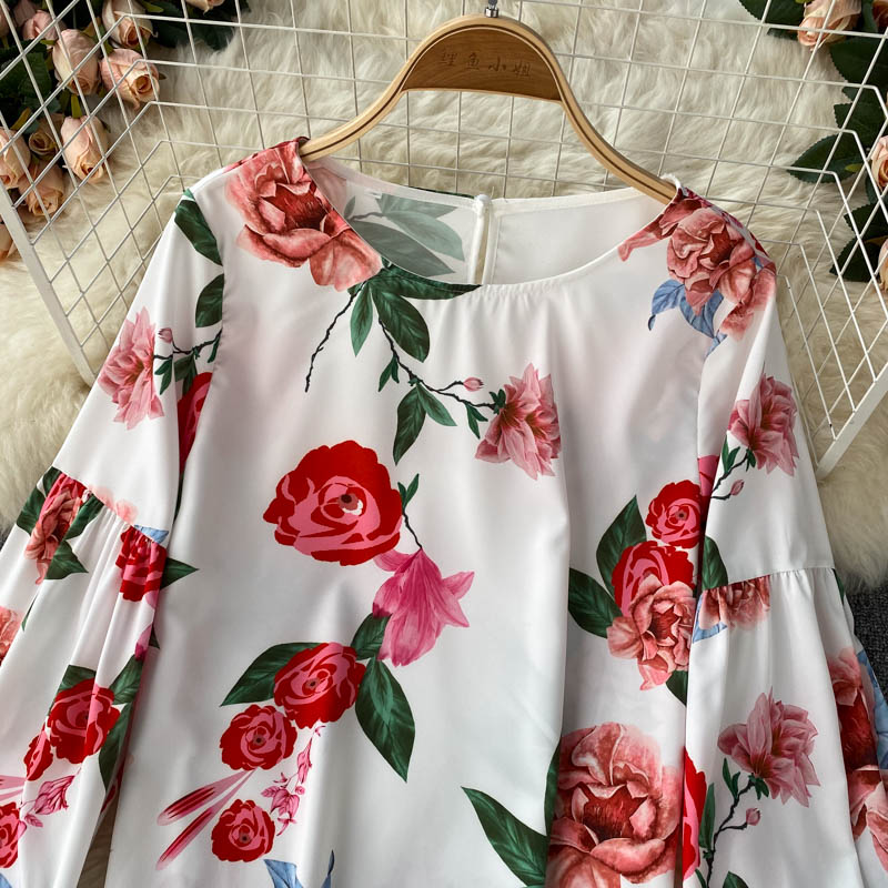 Title 4, Printed Retro Hong Kong Style Blouse