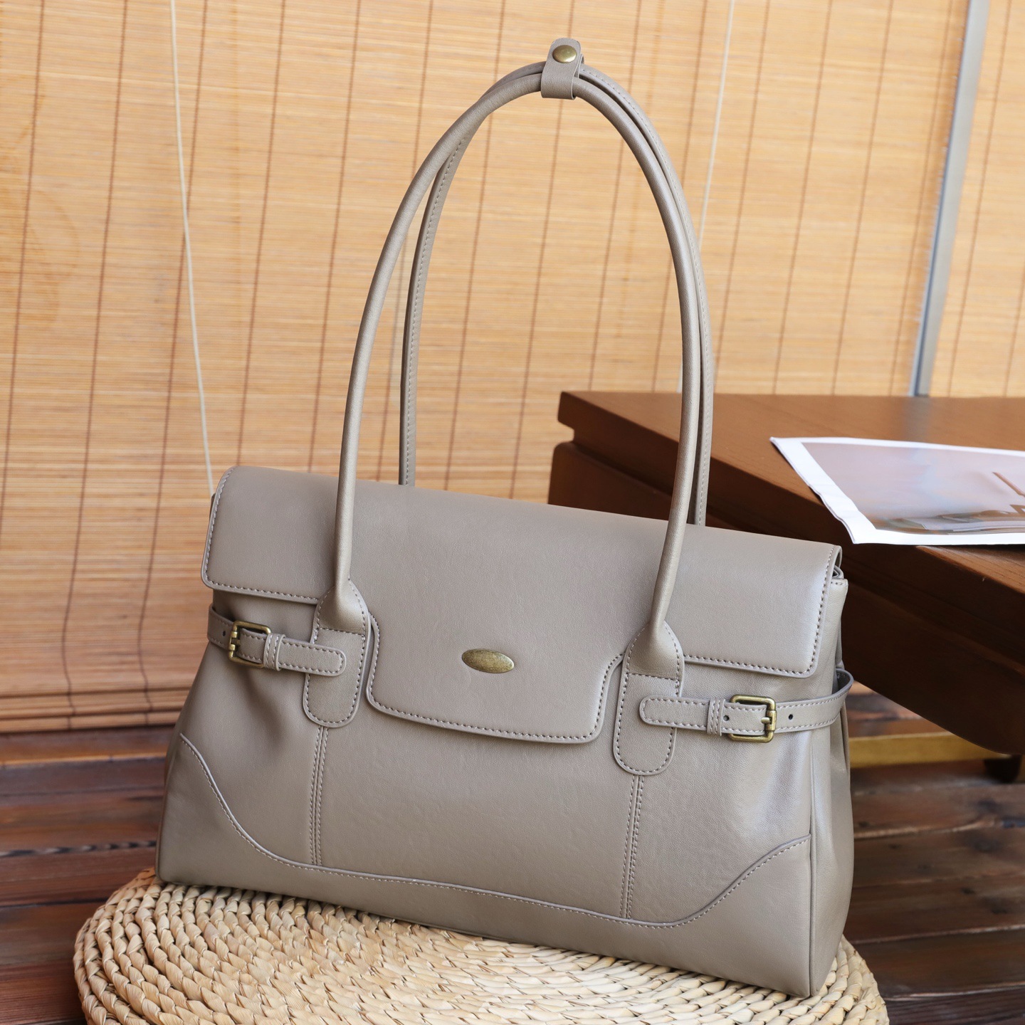 Hot-selling First-layer Cowhide Large-capacity Tote Bag For Women, New Commuter Style, Versatile Single-shoulder Underarm Bag