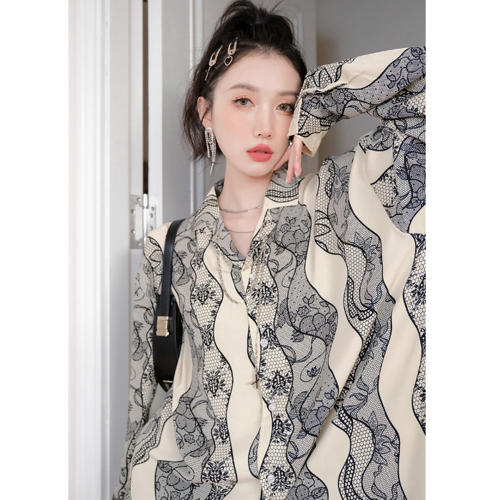 Title 5, New Design Chain Lace Print Shirt Women