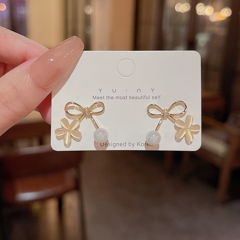 Bowknot Flower Earrings With A Premium Feel