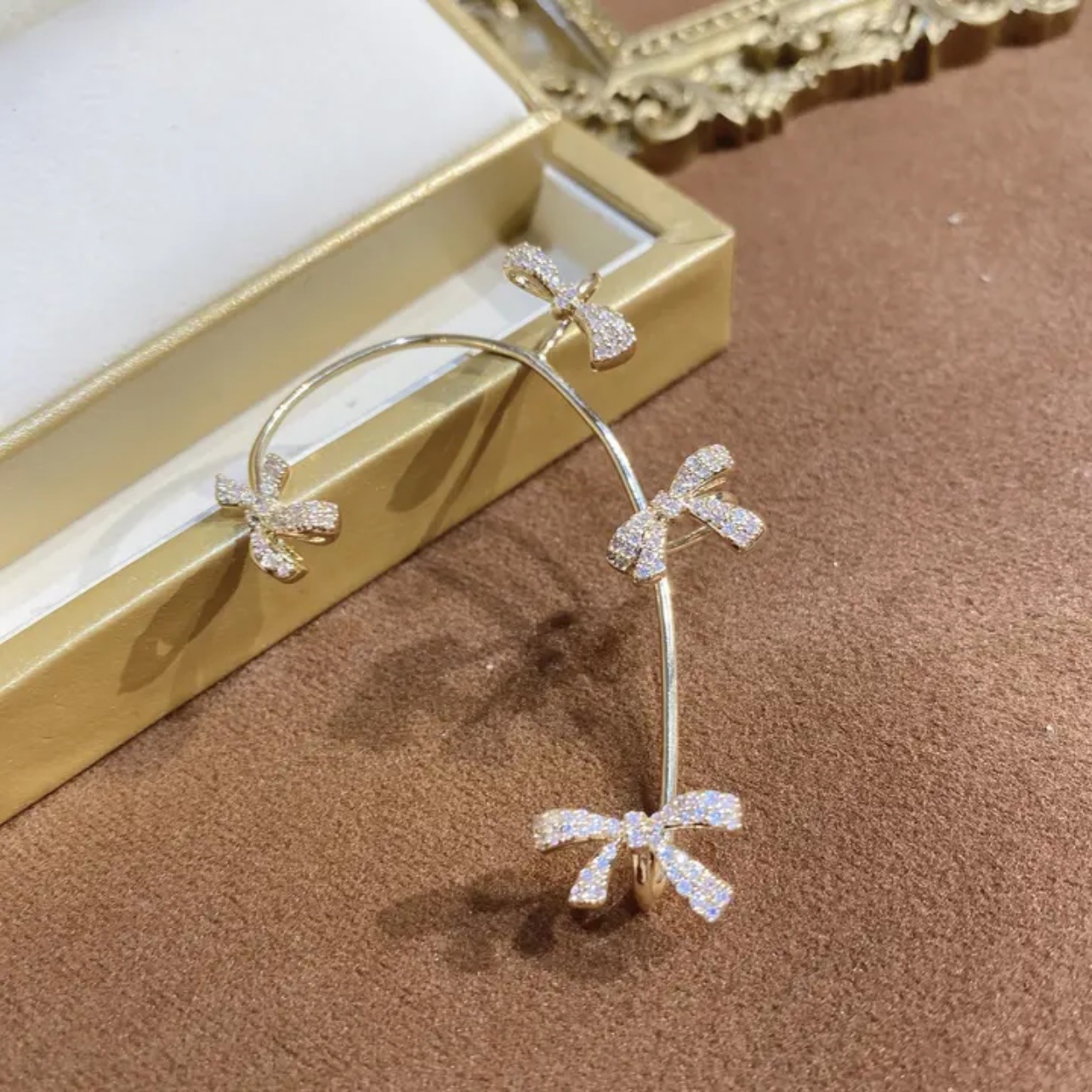 Lady Temperament Small Fashion Earrings