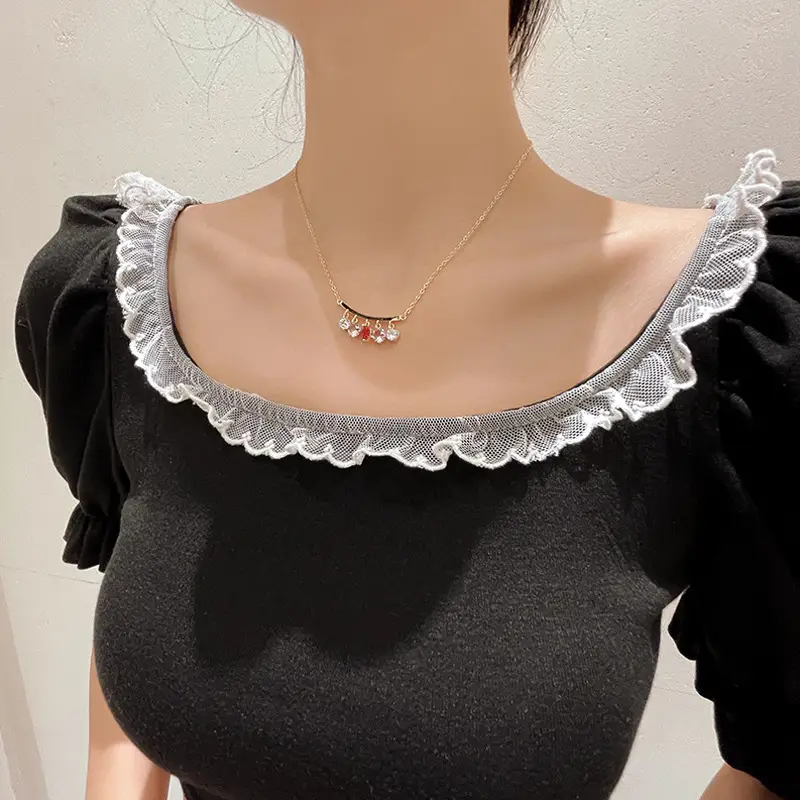 Temperament Gentle Goddess Fashion Smile Necklace