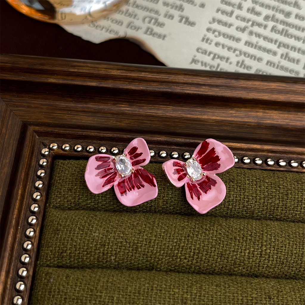 Elegant Vintage Floral Earrings For Women Silver Zircon Stud Earrings Retro Luxury Jewelry Gift