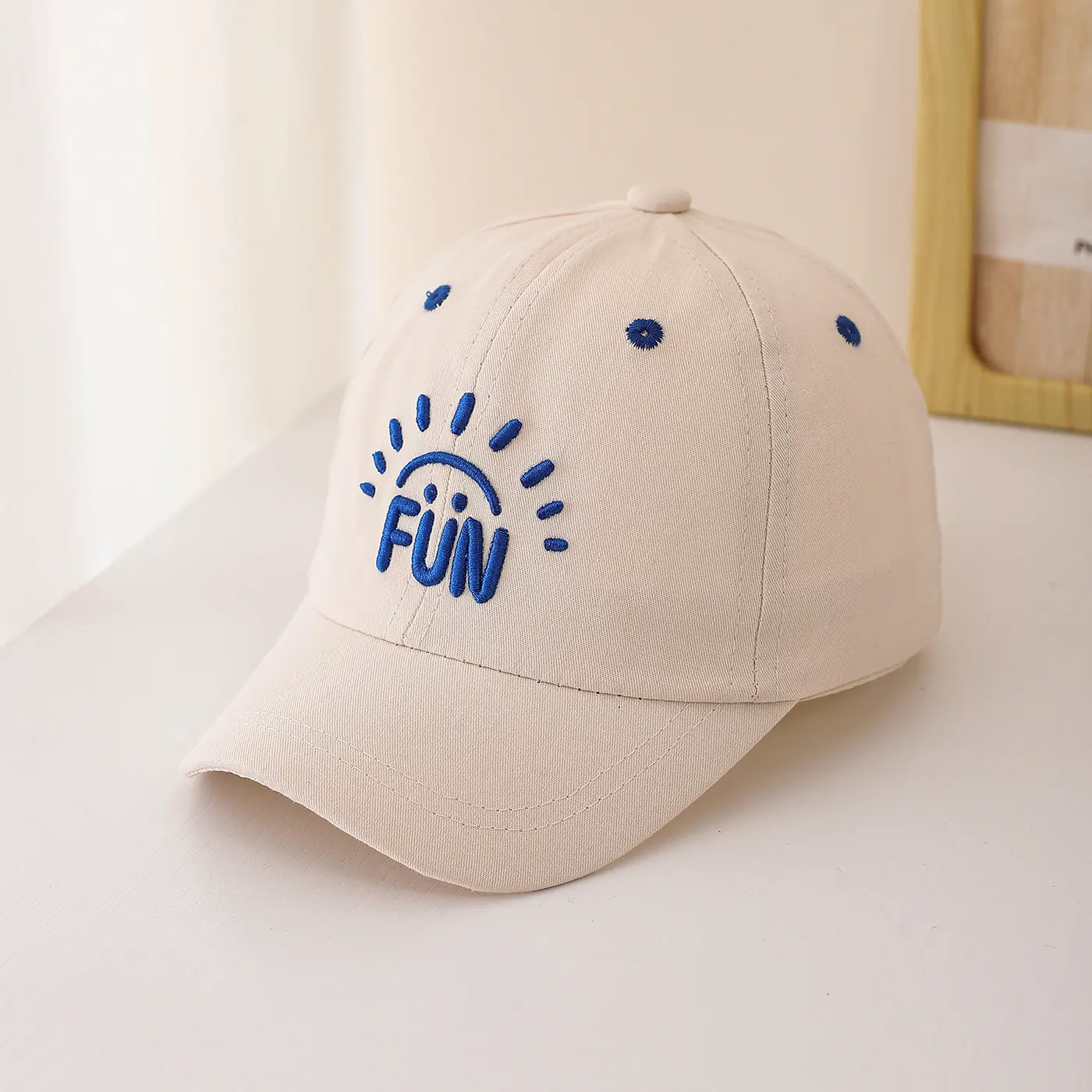 Children's Single-color Three-dimensional Letter Sun Embroidery Adjustable Simple Casual Baseball Cap Suitable For Outdoor Outings And Shopping