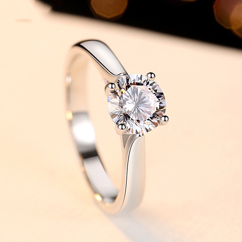 Title 6, Fashion Classic Zhou Family Vier-Krallen-Ring. ...