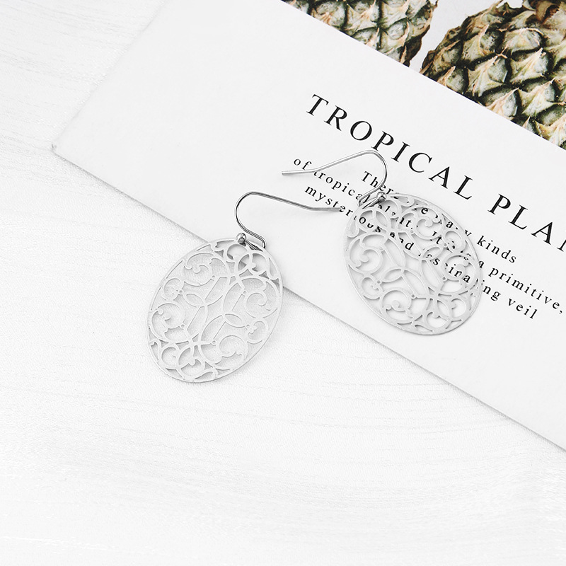 Geometric Carved White Simple Earrings