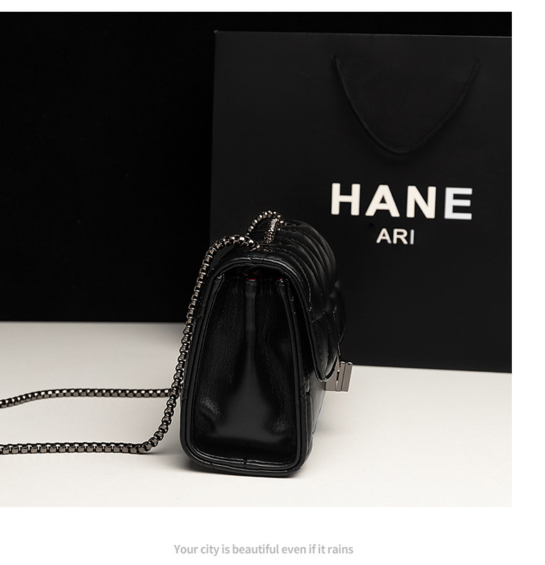 Small Incense Style Rhombus Chain Bag - Image 7