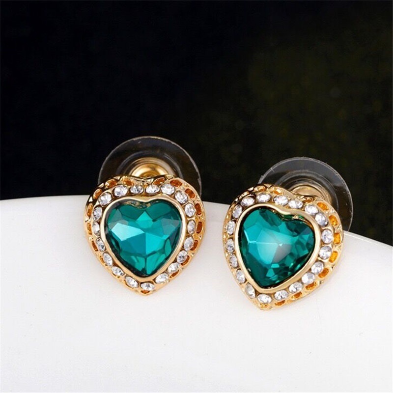 Love Necklace  Earrings Ring  Bracelet Four-piece Set Heart-shaped Gemstone Set