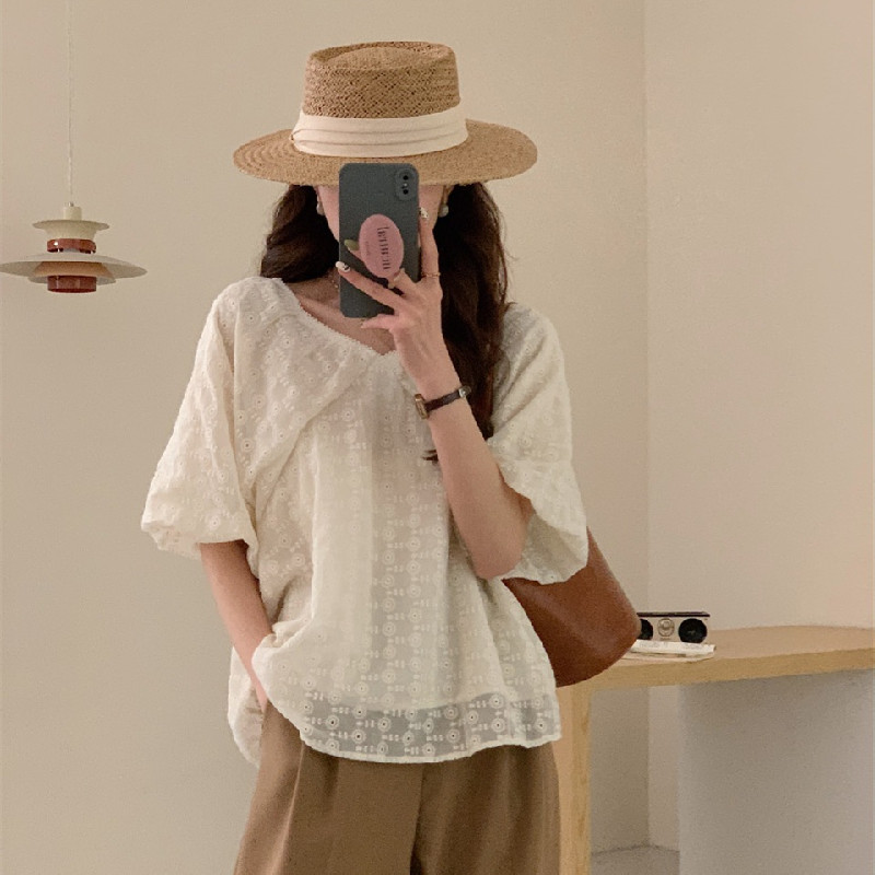 Women's Fashionable Embroidered Puff Sleeve Shirt