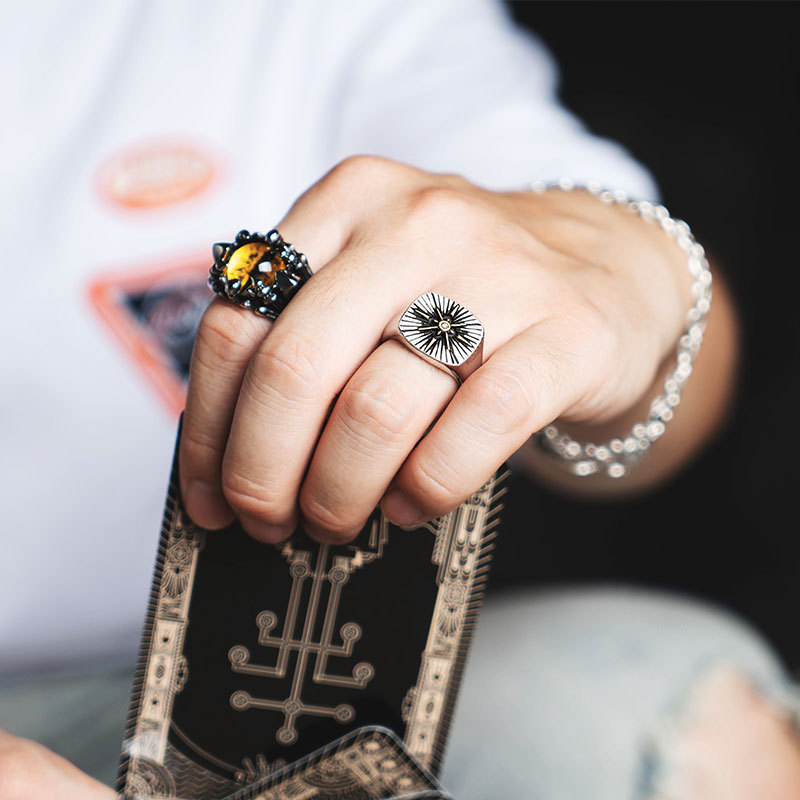 Retro European And American Creative Index Finger Ring