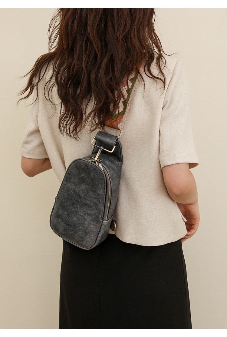 Women Chest Bag Sling Bag, Guitar Strap Small Crossbody Pu Leather Satchel Daypack