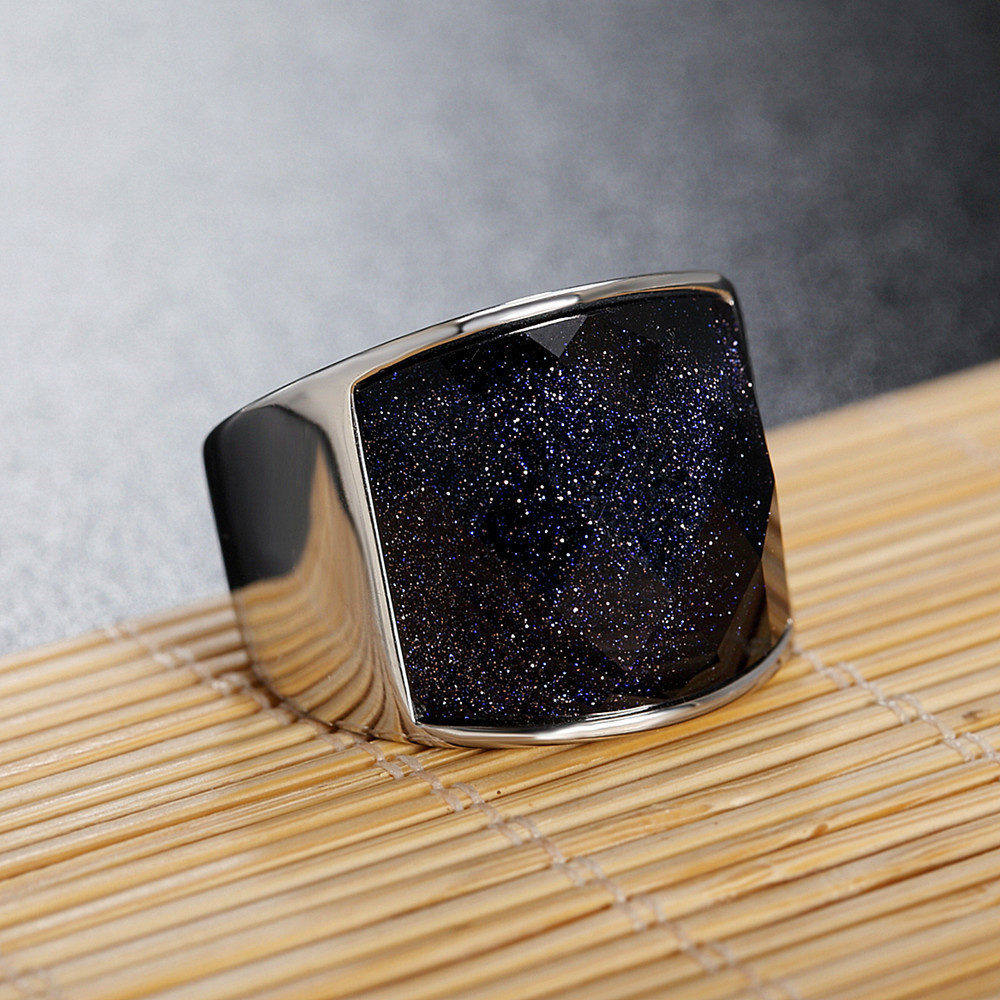 خاتم رجالي من التيتانيوم والفولاذ مزين بجوهرة سوداء