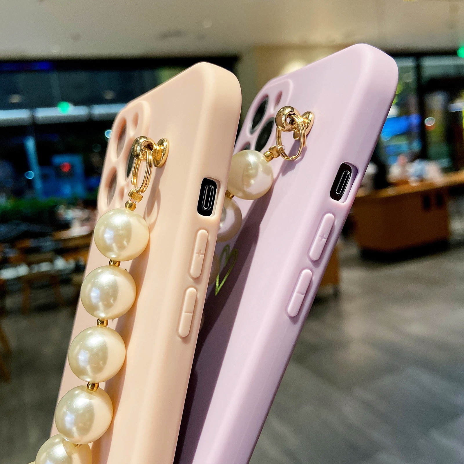 New Electroplating Love Pearl Chain Phone Case