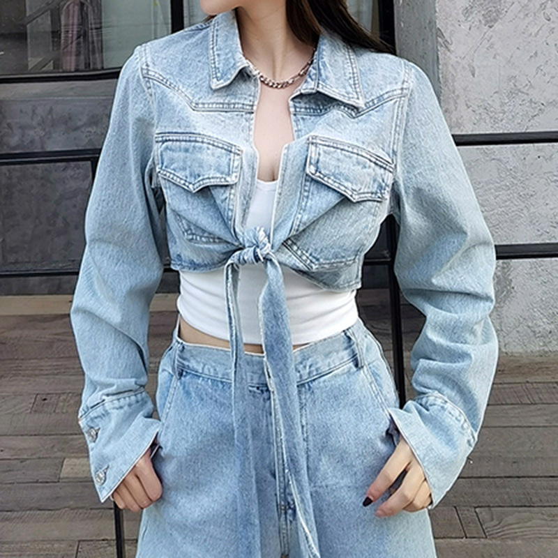 Title 3, Cropped Cropped Denim Jacket With Tie At The Chest