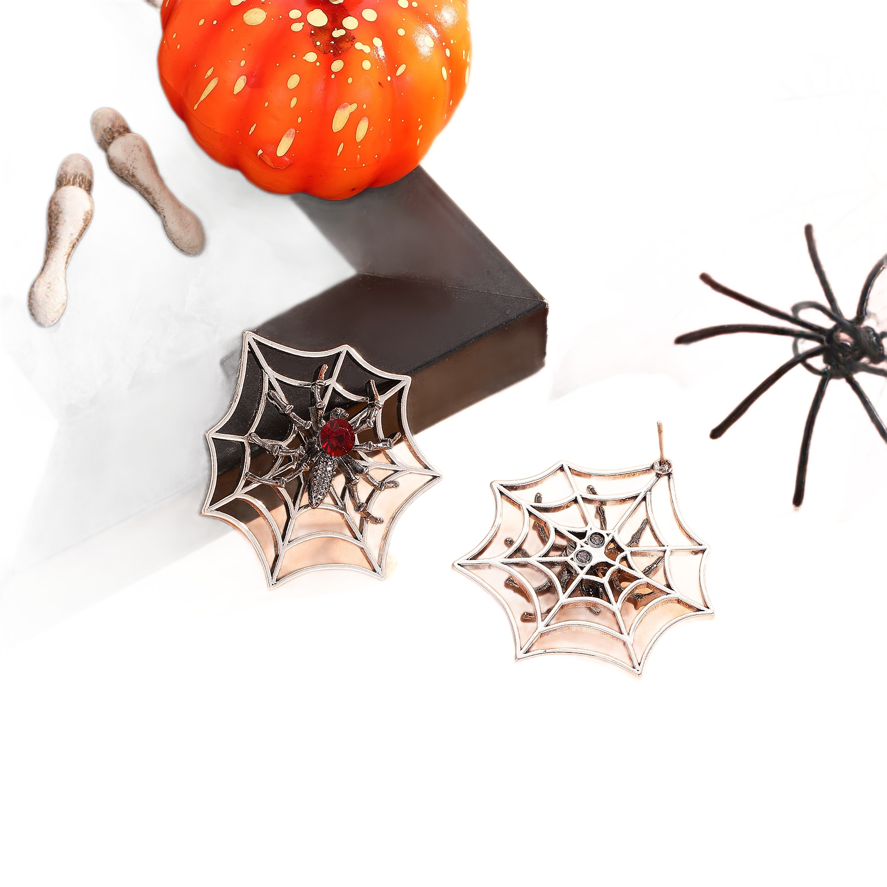 Spider nightclub exaggerated spider earrings (silver)
