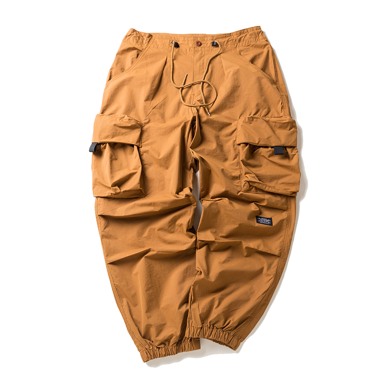 Title 3, Pantaloni larghi taglie forti in stile militare