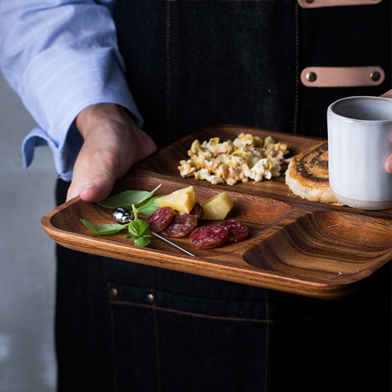 Title 2, Wood split breakfast plate