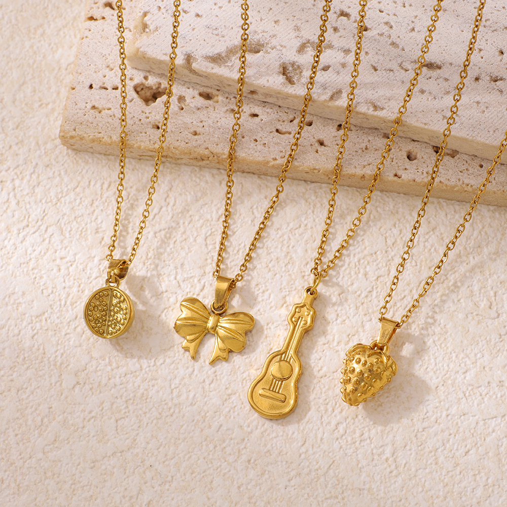 304 Stainless Steel Vacuum-plated 18K Gold Pendant Necklace