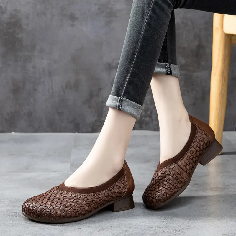 Fashion Retro Leather Low Heel Women's Shoes