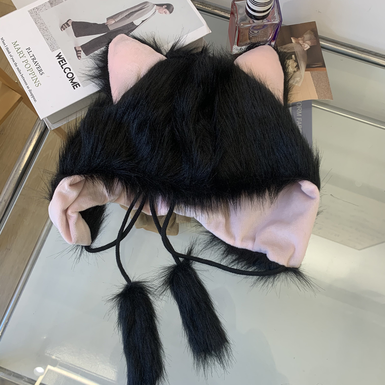 قبعة أذن القطة البسيطة الأنيقة للنساء