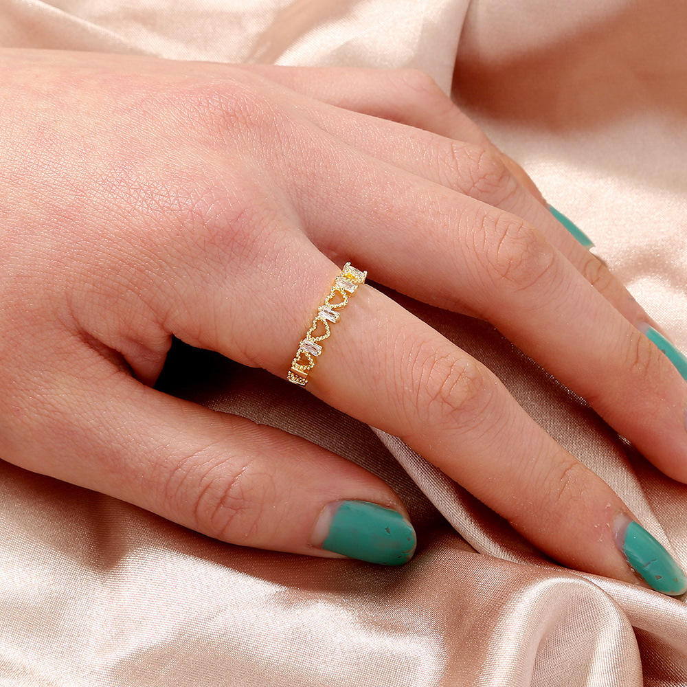 Adjustable Copper Ring With White Zircon Opening
