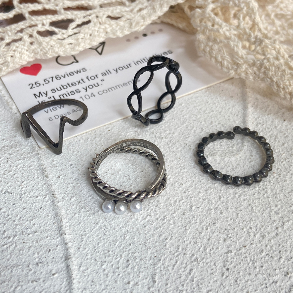 Creative Personality Black Chain Joint Ring