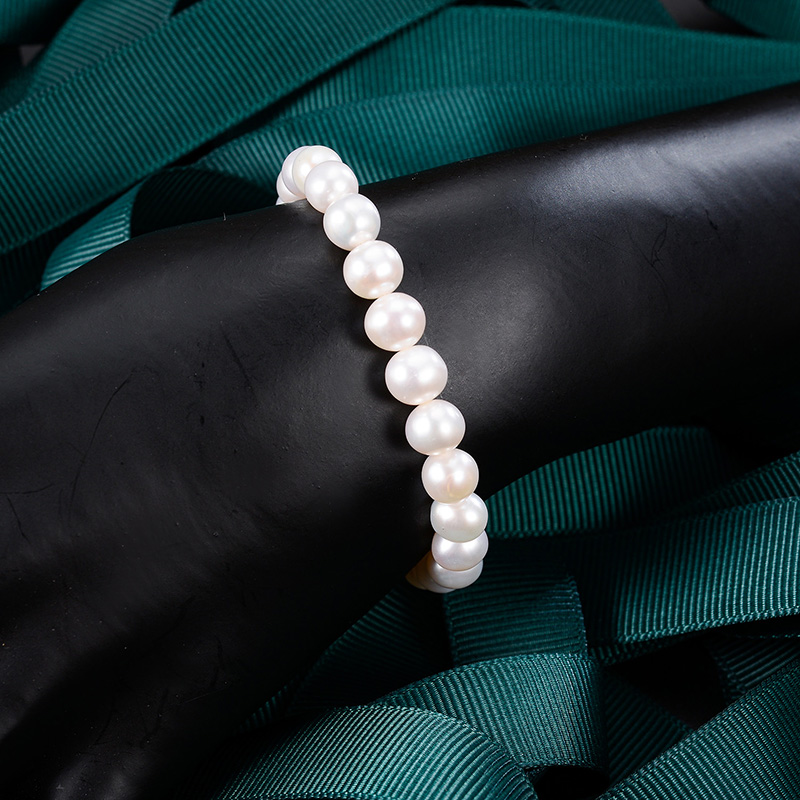 European And American Vintage Classic Metal Pearl Bracelet