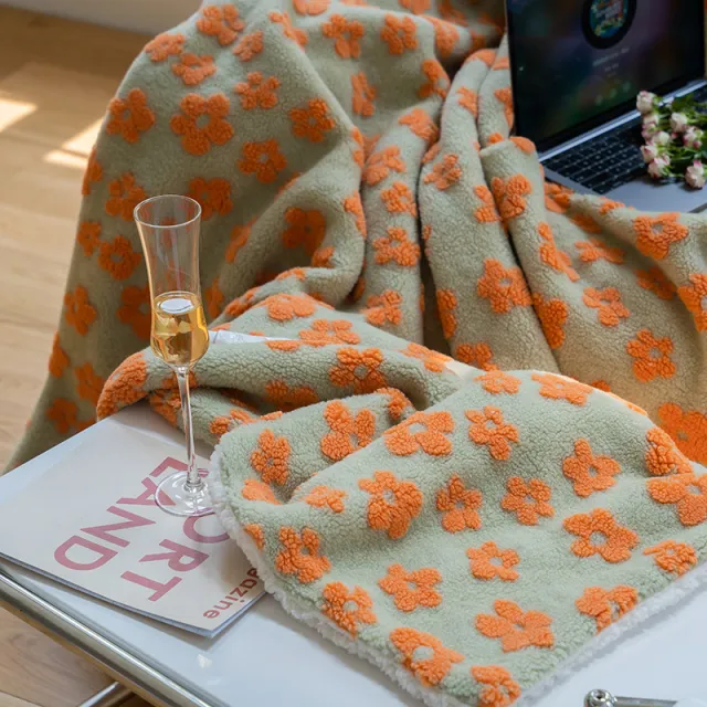 Autumn And Winter Vintage Flower Art Jacquard Cashmere Warm Blanket Brown - Shop at LoveMi