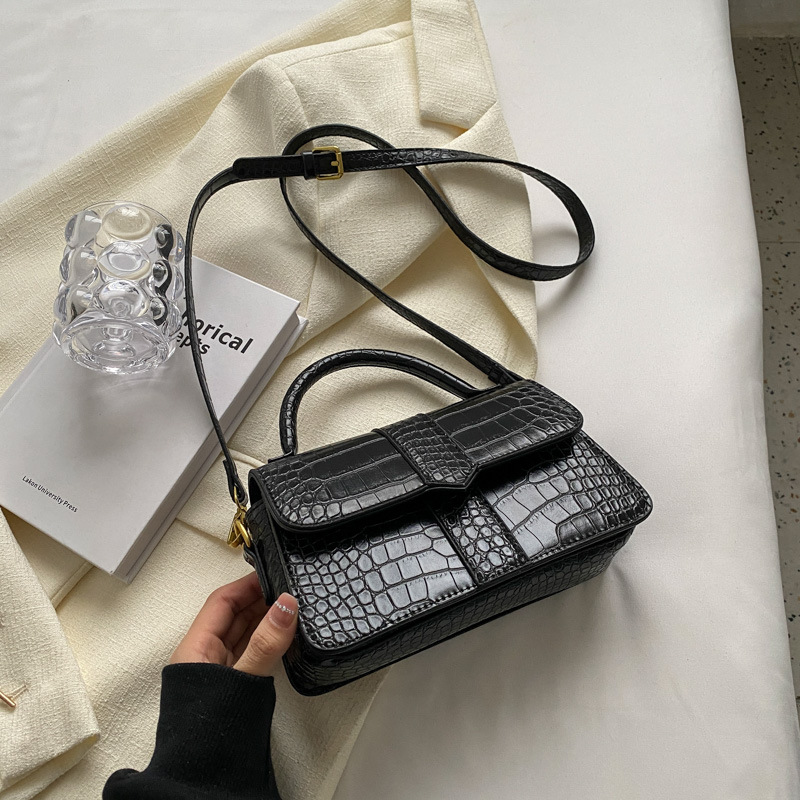 Simple Portable Small Square Casual Retro Single Shoulder Crossbody Bag Black - Shop at LoveMi