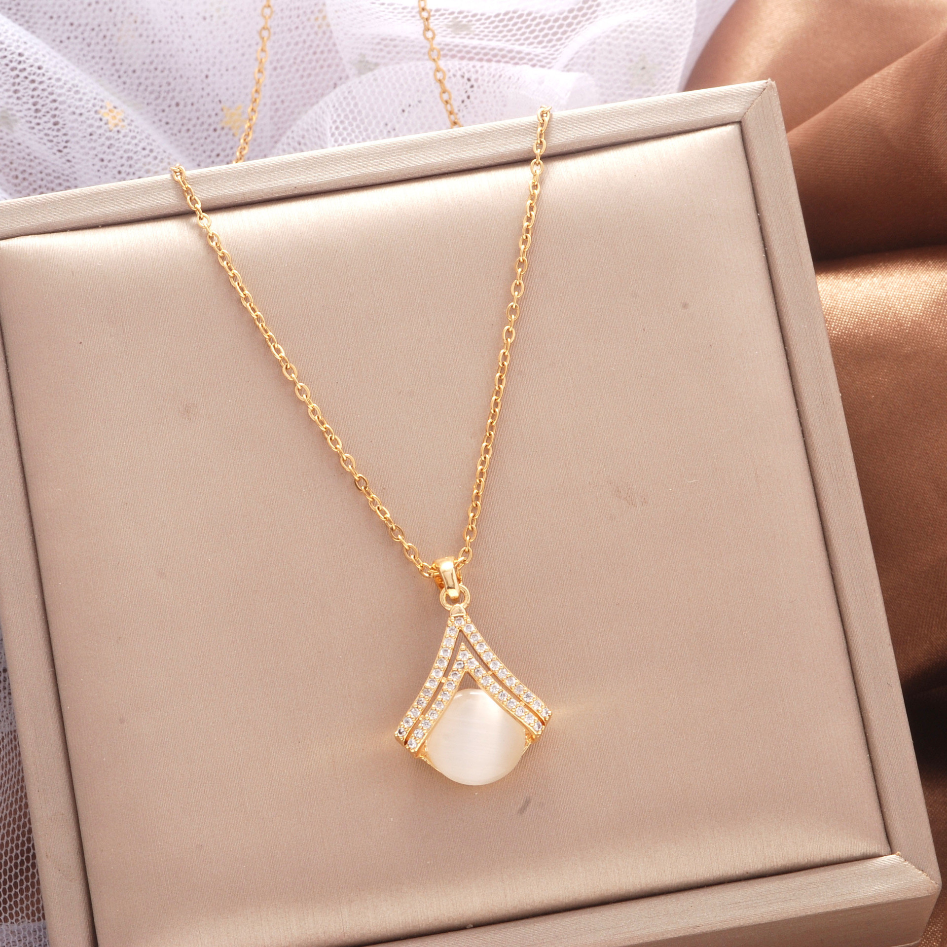 Women's Titanium Steel Fan-shaped Opal Necklace