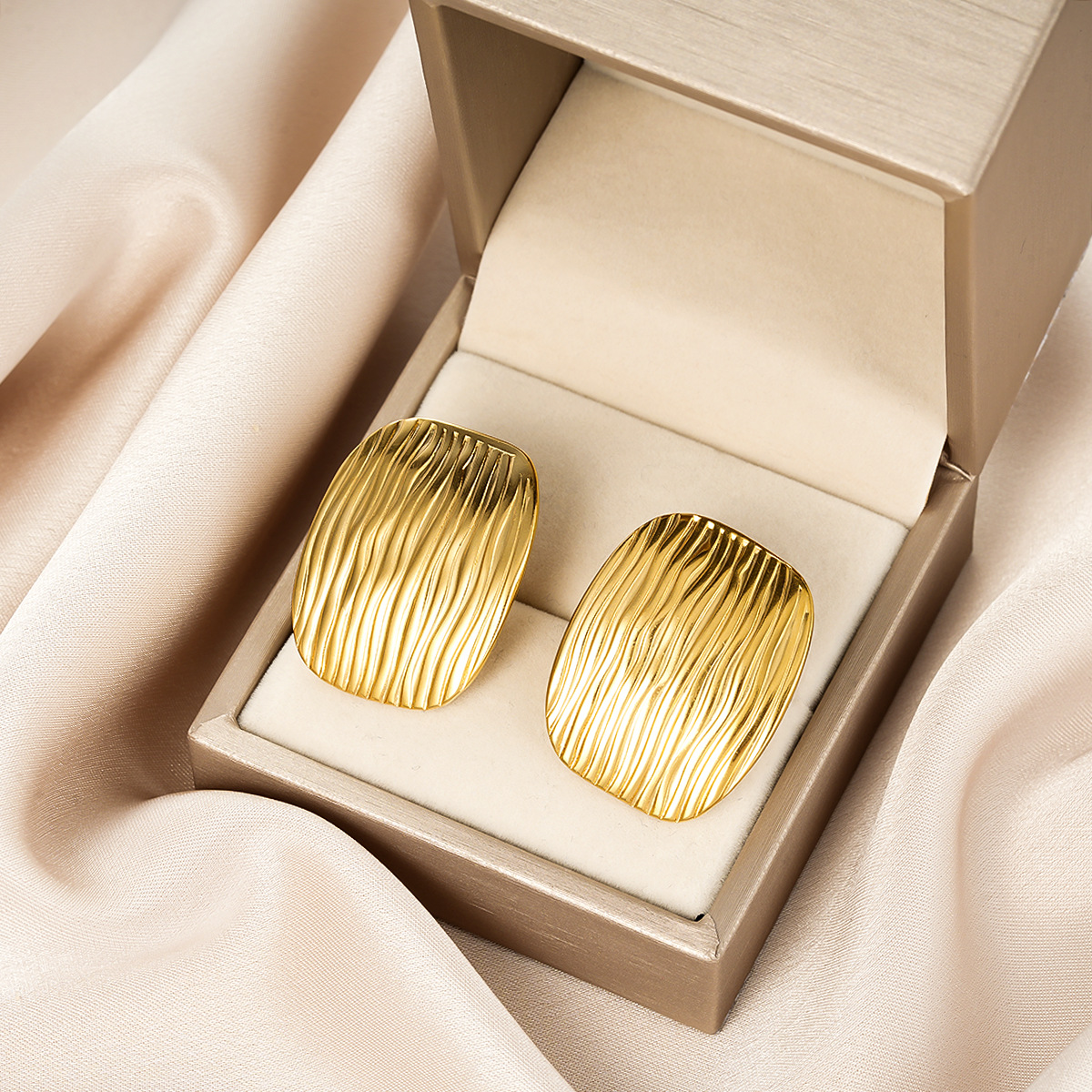 Style 30-1 Pair preview