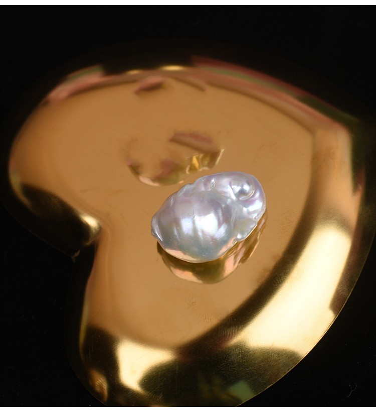 Strong Baroque Alien Freshwater Nucleated Pearl