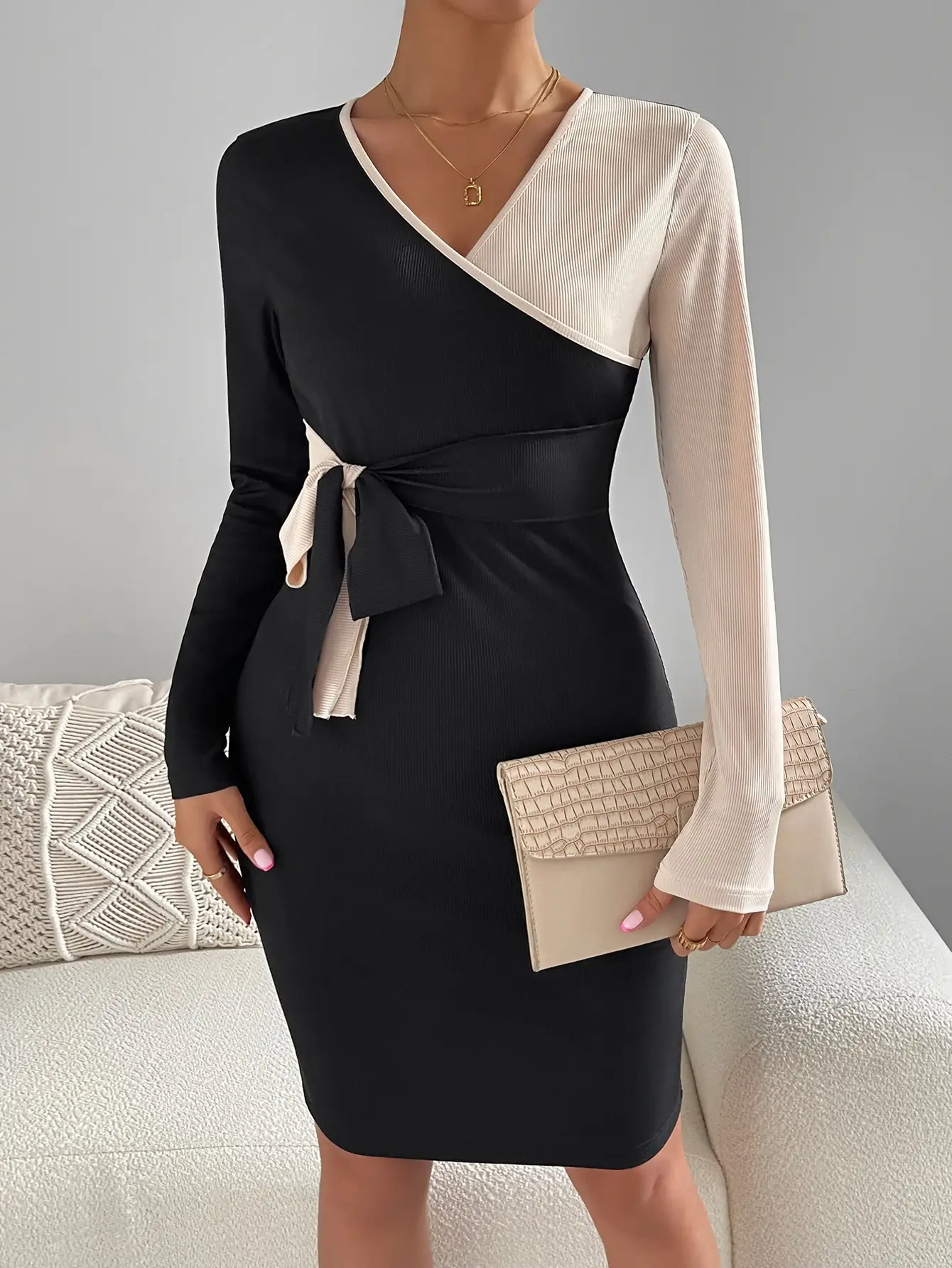 Women's V-neck Long-sleeve Dress Sheath