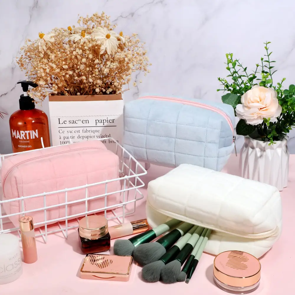 Plush Makeup Bag Checkered Cosmetic Bag Travel Bag Large