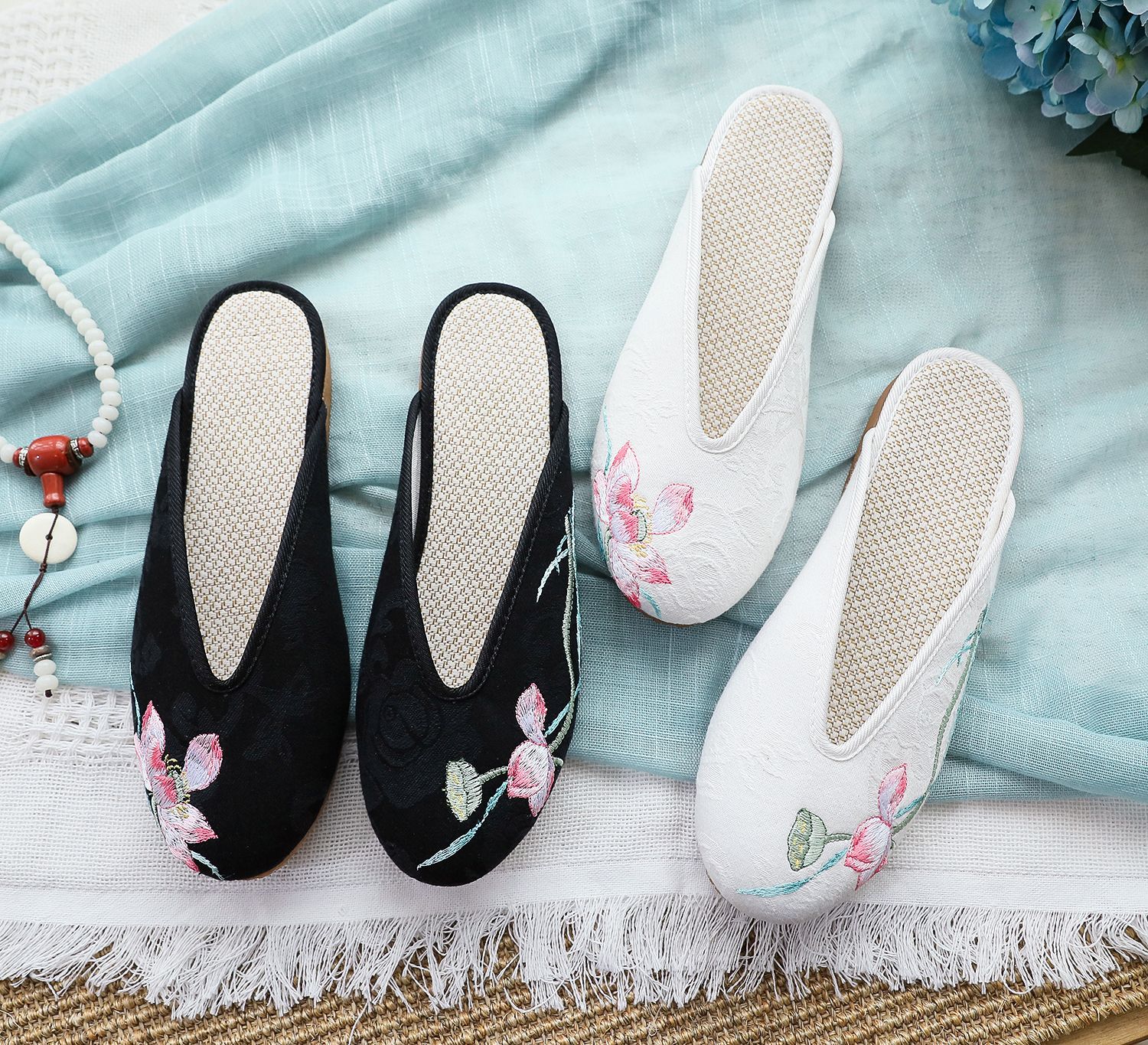 National Style Embroidered Women's Shoes