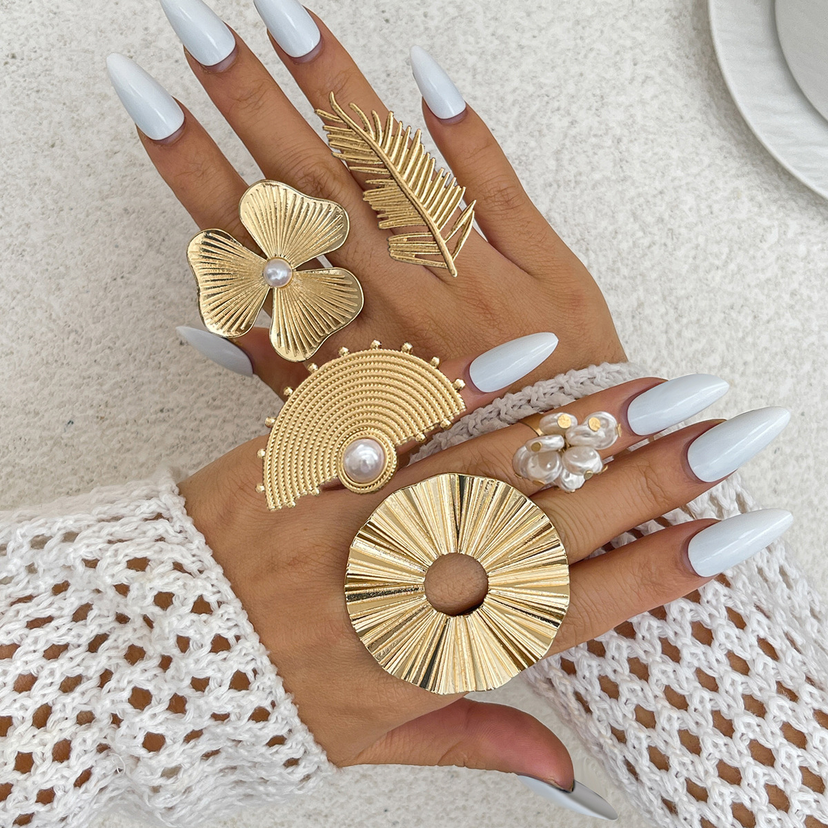 DESIGNER METAL WRINKLE FEATHER