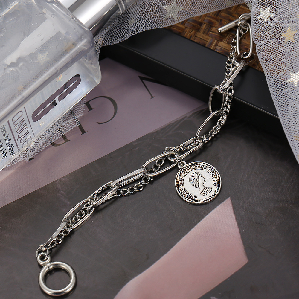 Portrait Round Pendant Bracelet Retro Simple Chain Bracelet