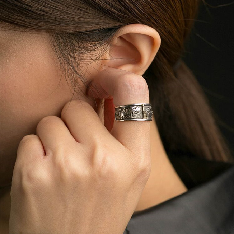 European And American Retro Victory Light Letter Ring