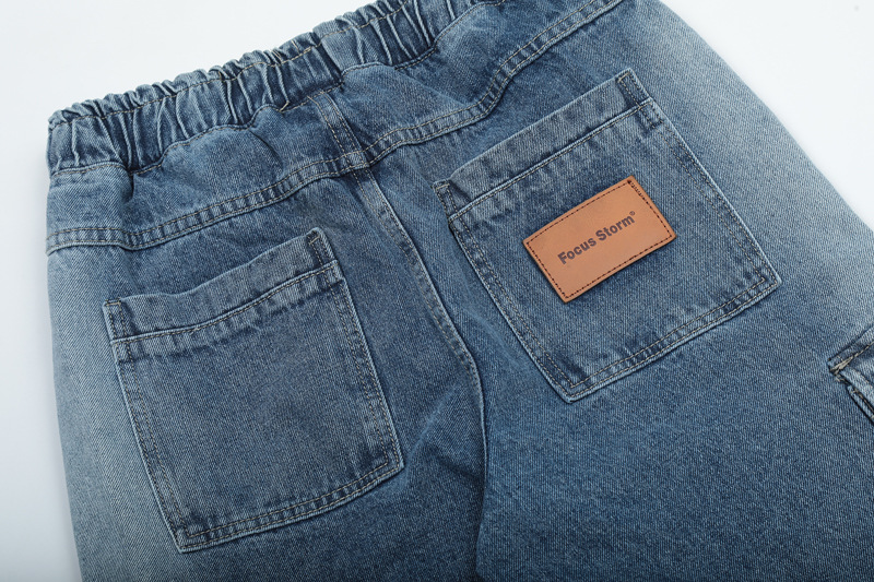 Title 10, Macacão jeans com vários bolsos e perna reta