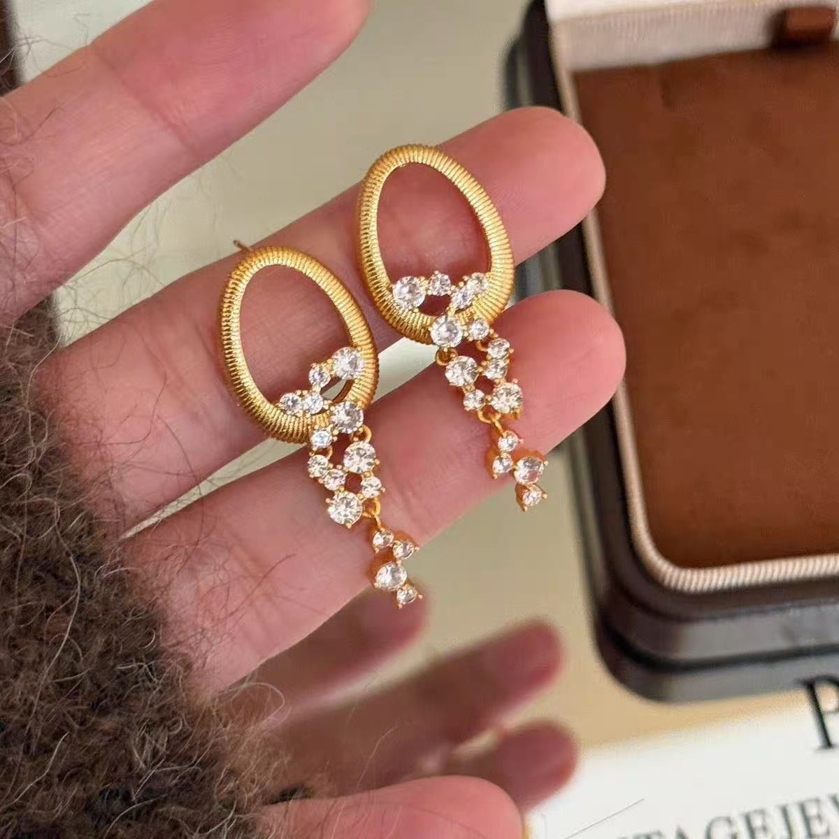 French Style Gold Brushed Hollow Circle Rhinestone Tassel Stud Earrings, Light Luxury High-End Ear Jewelry For Women